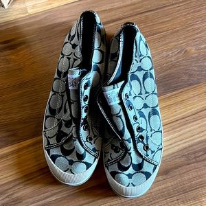 Coach pull on laceless sneakers. Size 8